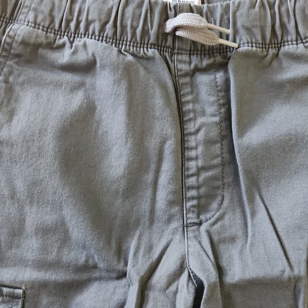 Old Navy Cargo shorts xl Boys Gray